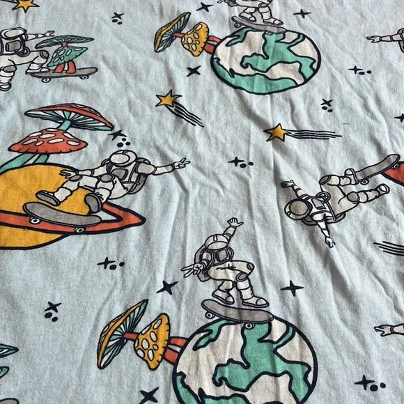 Eighty Eight Brand Tee - Picture 2 of 3